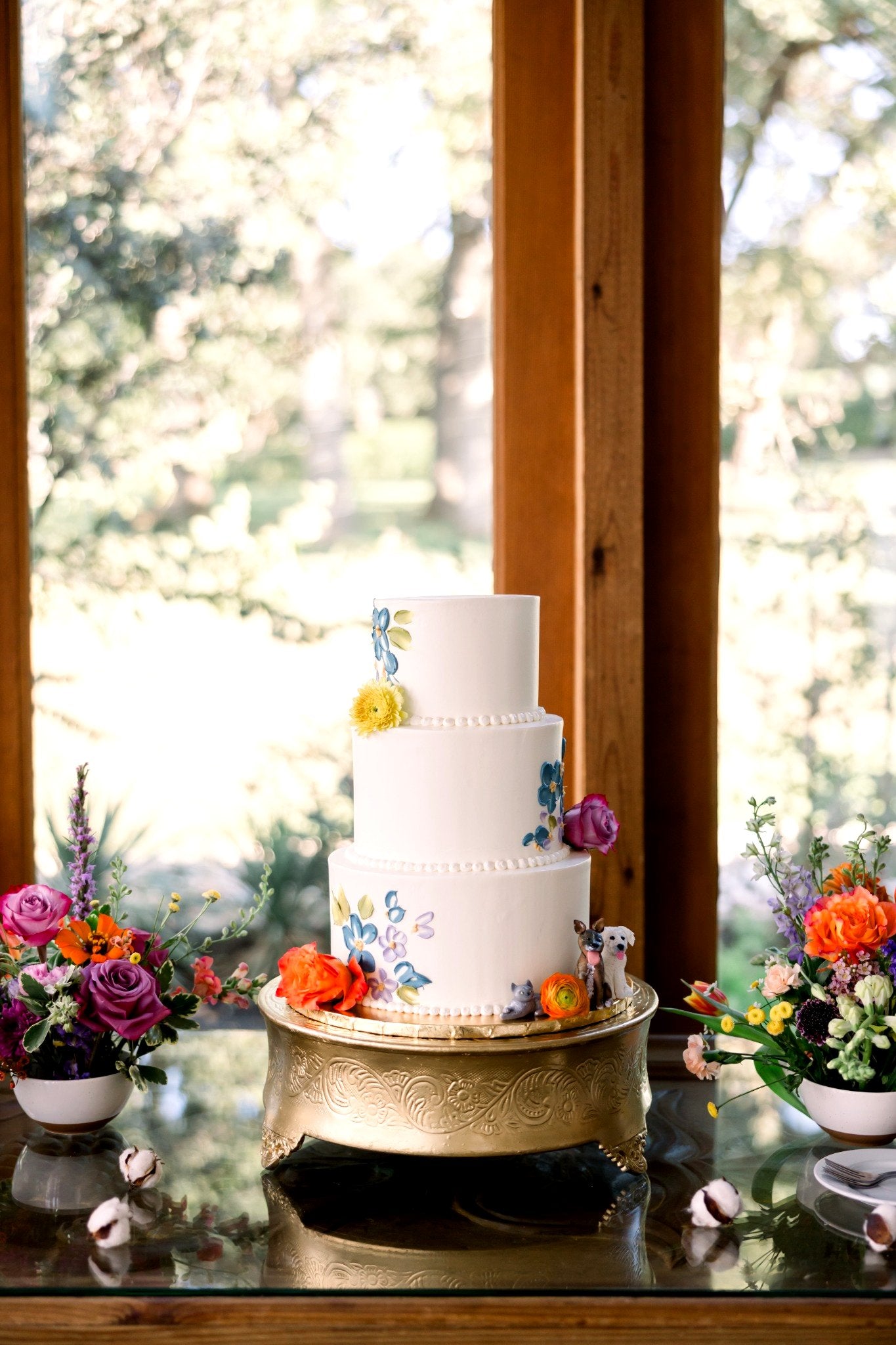 Color-Blocked Garden Florals at Lone Star Mansion